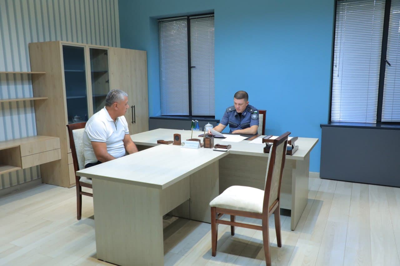 Ички ишлар вазирлиги раҳбарияти томонидан фуқаролар ва ходимлар муаммолари эшитилди