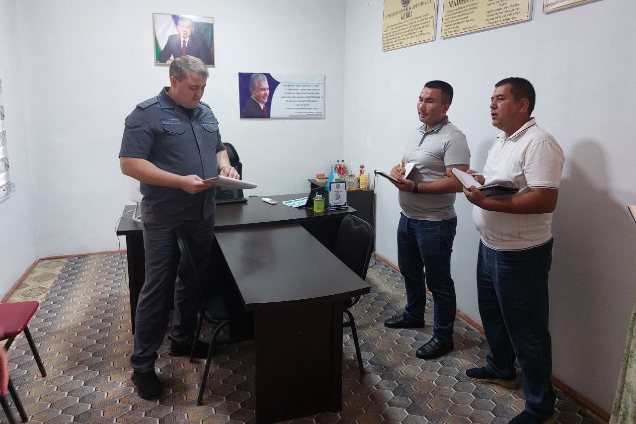 Сурхондарё вилояти ИИБ бошлиғи томонидан Шўрчи туманида жиноят ва ҳуқуқбузарликларни барвақт олдини олиш ҳамда маҳаллаларда криминоген вазиятни яхшилаш борасидаги ишлар ўрганилди