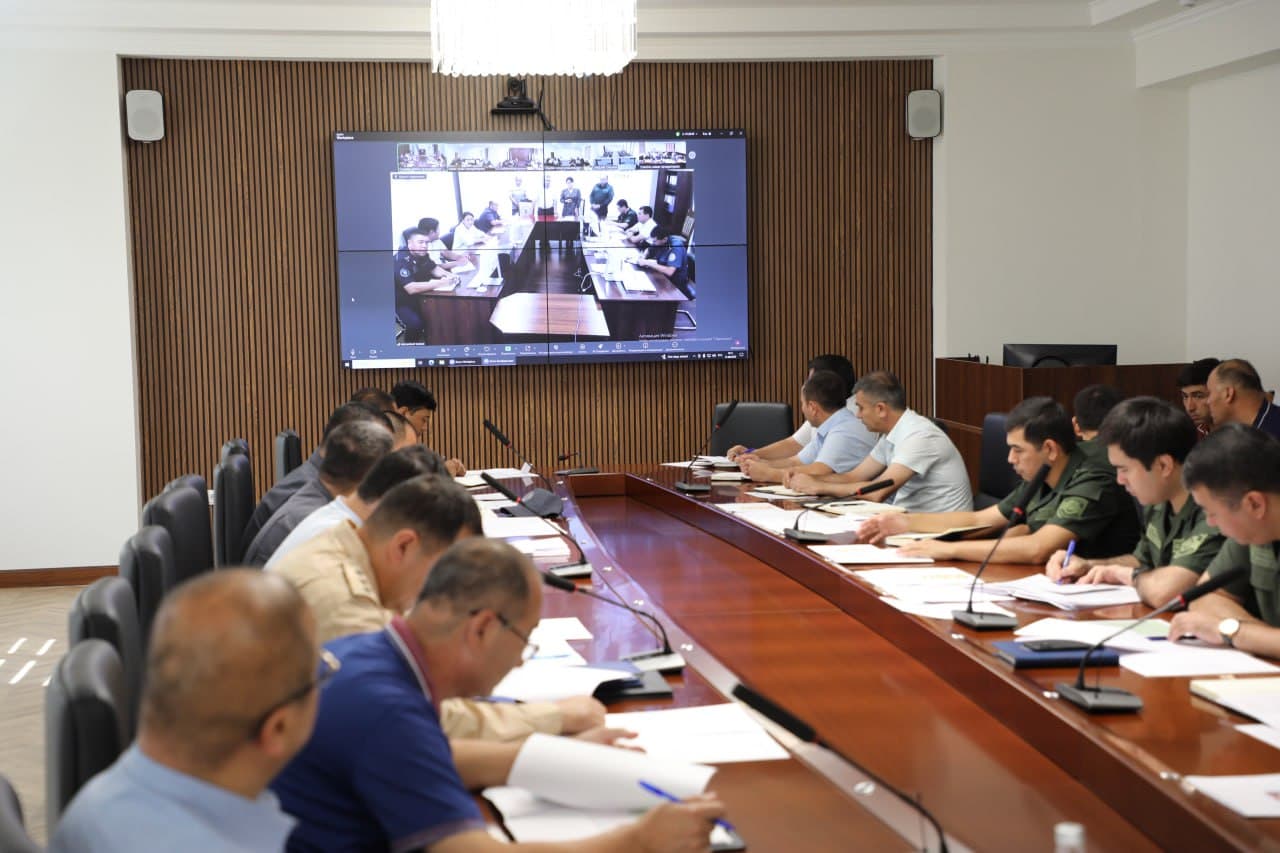 “Payshanba profilaktika kuni” munosabati bilan Sirdaryo viloyati prokuraturasida jinoyatchilikning oldini olish boʻyicha amaliy choralar muhokama qilindi