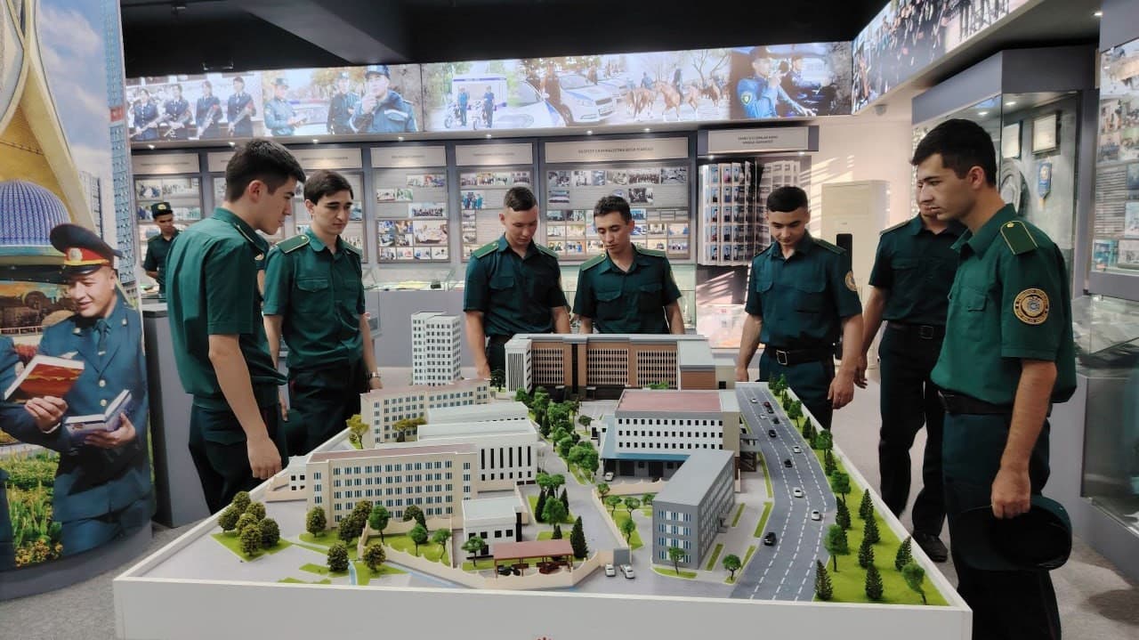 Rossiya Federatsiyasining turdosh oliy taʼlim muassasalarida tahsil olayotgan oʻzbekistonlik yoshlar bir hafta davomida IIV Akademiyasida boʻlishdi