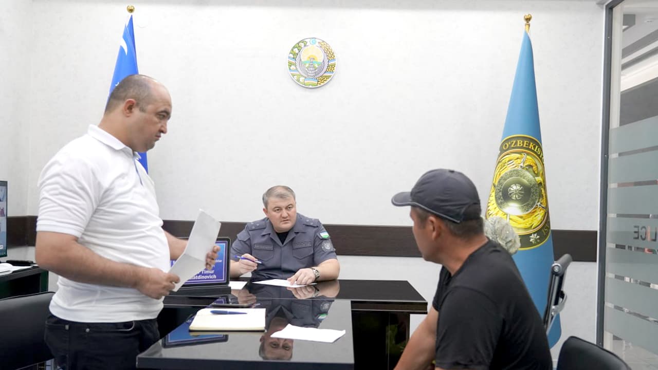 Surxondaryoda viloyat Ichki ishlar boshqarmasi hamda barcha shahar-tuman ichki ishlar organlari rahbarlarining aholi murojaatlarini oʻrganish maqsadida “Ommaviy sayyor qabul”lari boʻlib oʻtdi