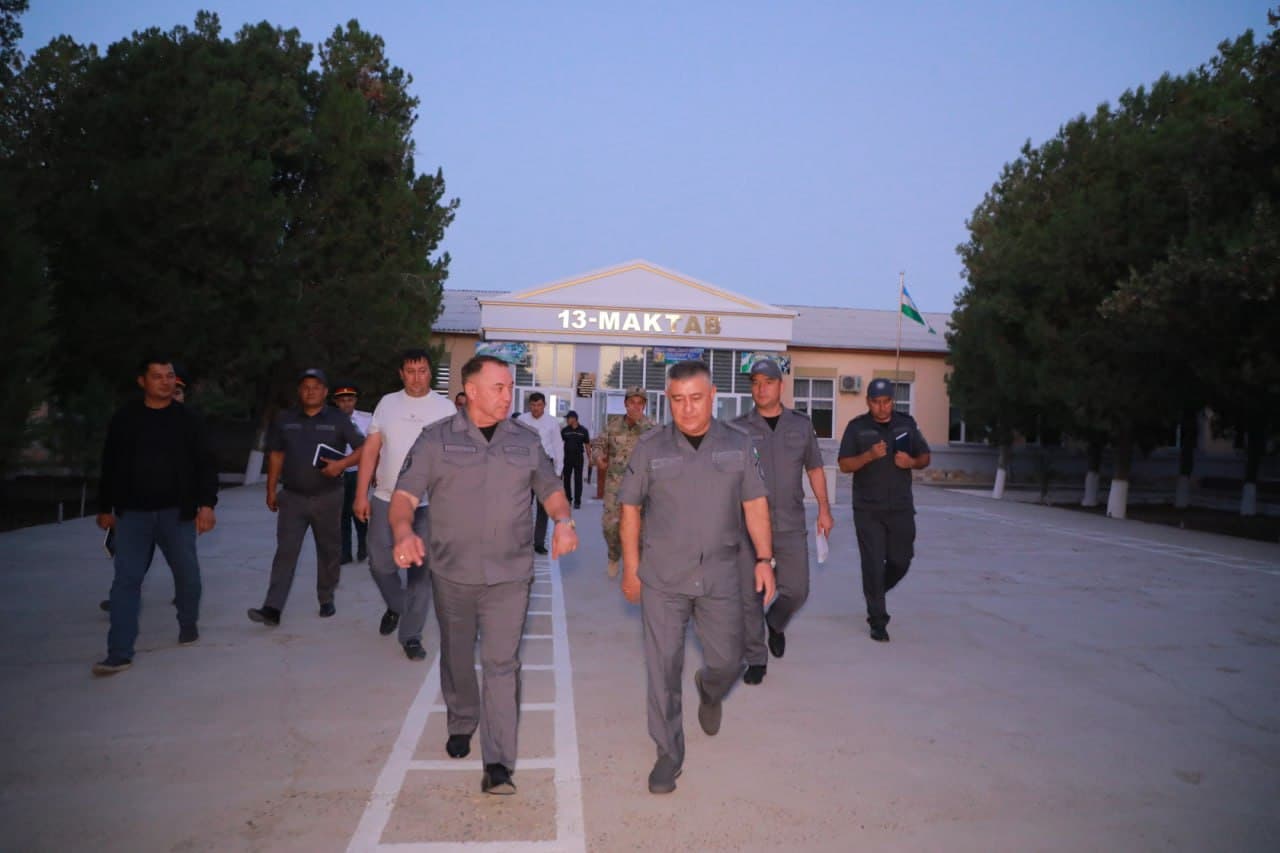 Ministry of Internal Affairs Leadership reviewed education quality and security in Bukhara schools