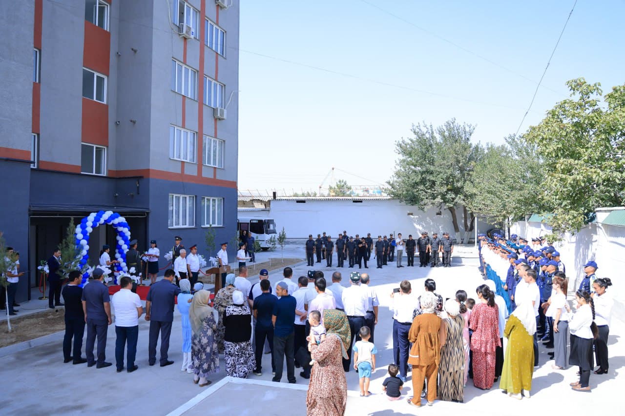 Наманган вилояти ички ишлар органлари ходимларига замонавий уй-жойлар фойдаланишга топширилди