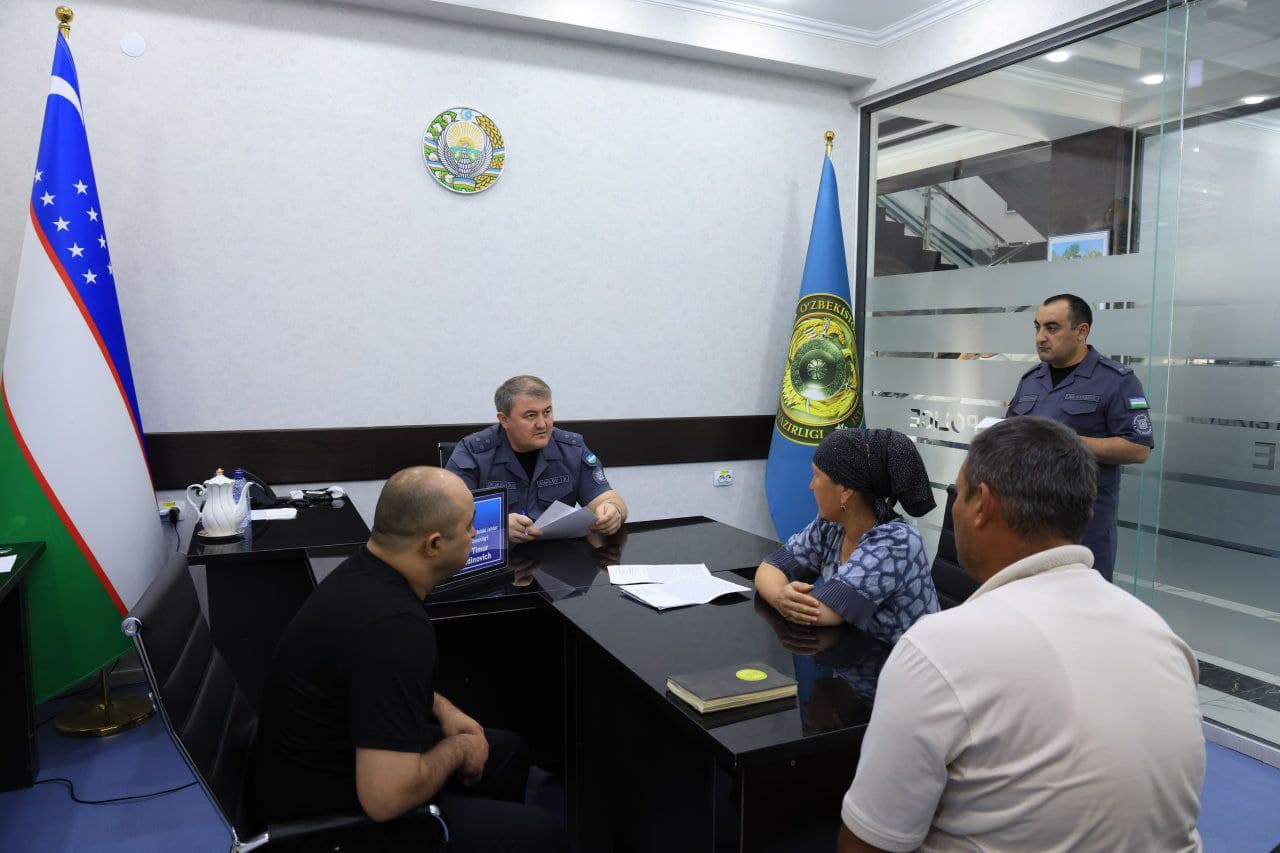 Surxondaryoda viloyat Ichki ishlar boshqarmasi hamda barcha shahar-tuman ichki ishlar organlari rahbarlarining aholi murojaatlarini oʻrganish maqsadida “Ommaviy sayyor qabul”lari boʻlib oʻtdi