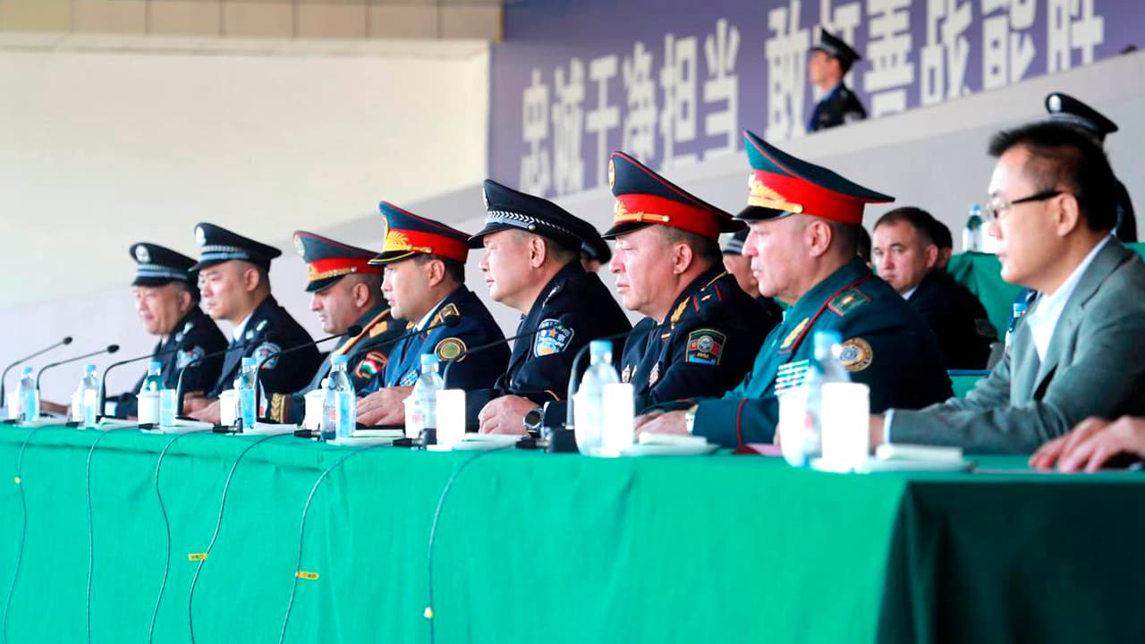 The First International Competitions of Central Asian and Chinese Special Units began in Urumqi, the People's Republic of China