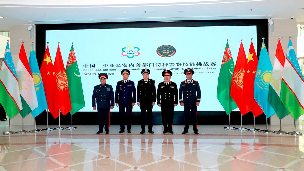 The First International Competitions of Central Asian and Chinese Special Units began in Urumqi, the People's Republic of China