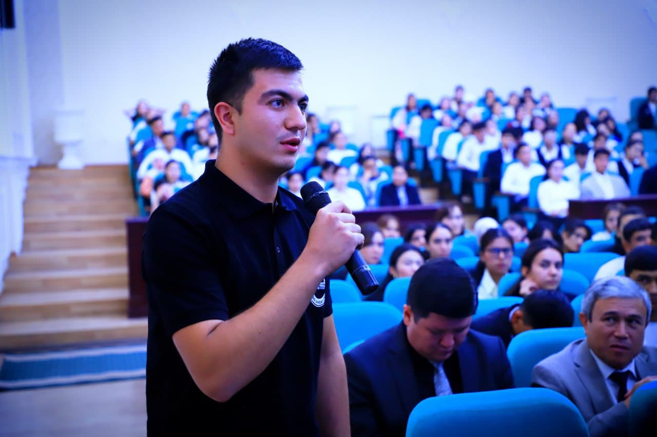 The Samarkand State University hosted a meeting of "Leaders and Youth"