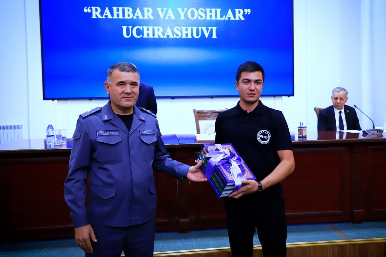 The Samarkand State University hosted a meeting of "Leaders and Youth"