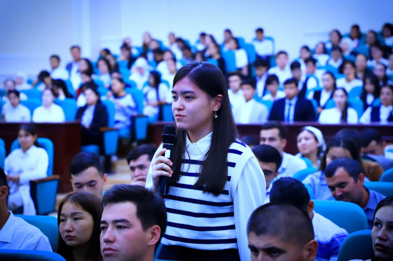 The Samarkand State University hosted a meeting of "Leaders and Youth"