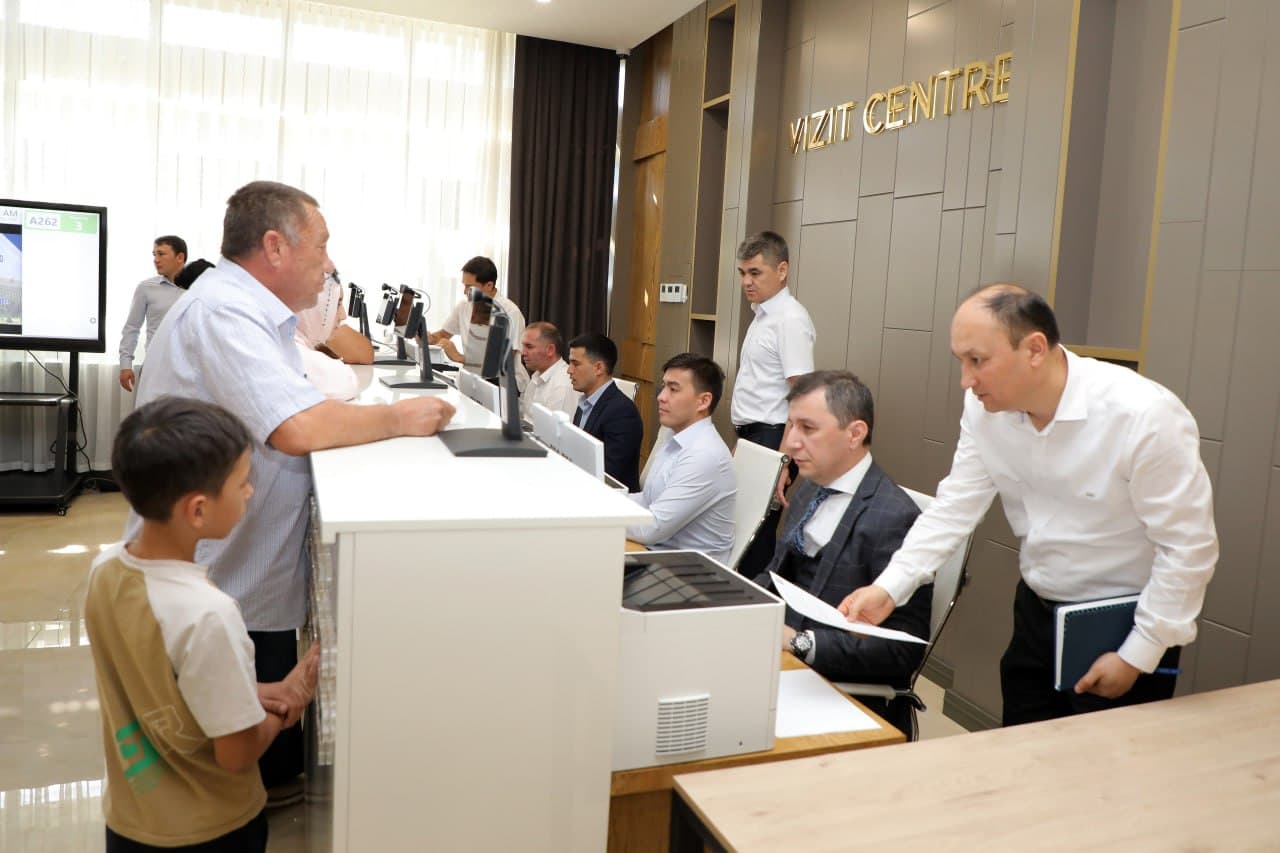 Фуқароларнинг мурожаатларини ўрганиш, ҳуқуқий муаммоларини ҳал этиш, хизмат фаолиятидаги камчиликларни бартараф этиш ва ижтимоий адолатни таъминлаш мақсадида ИИВ ҳамда унинг ҳудудий органлари тизимида навбатдаги қабуллар ўтказилди