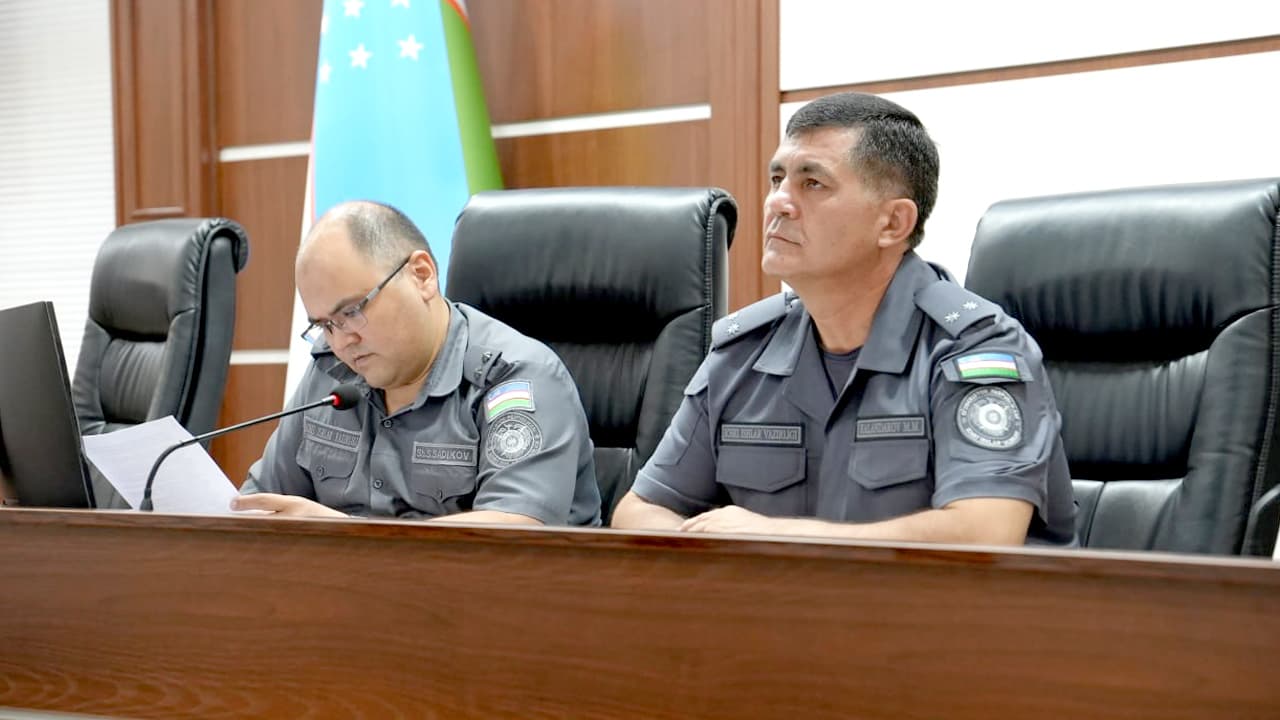 ИИВ Академиясининг профессор-ўқитувчилари ва Навоий вилояти ИИБнинг соҳавий хизматлари раҳбарлари томонидан вилоятдаги барча шаҳар-туман ИИБ бошлиқлари учун қисқа муддатли сайёр ўқув машғулотлари ўтказилди