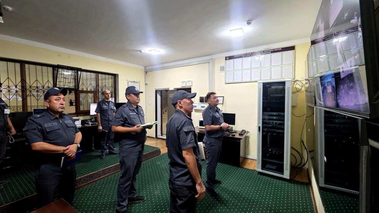 Начальник УВД Сырдарьинской области изучил ночную деятельность, направленную на обеспечение спокойствия населения в Хавастском районе