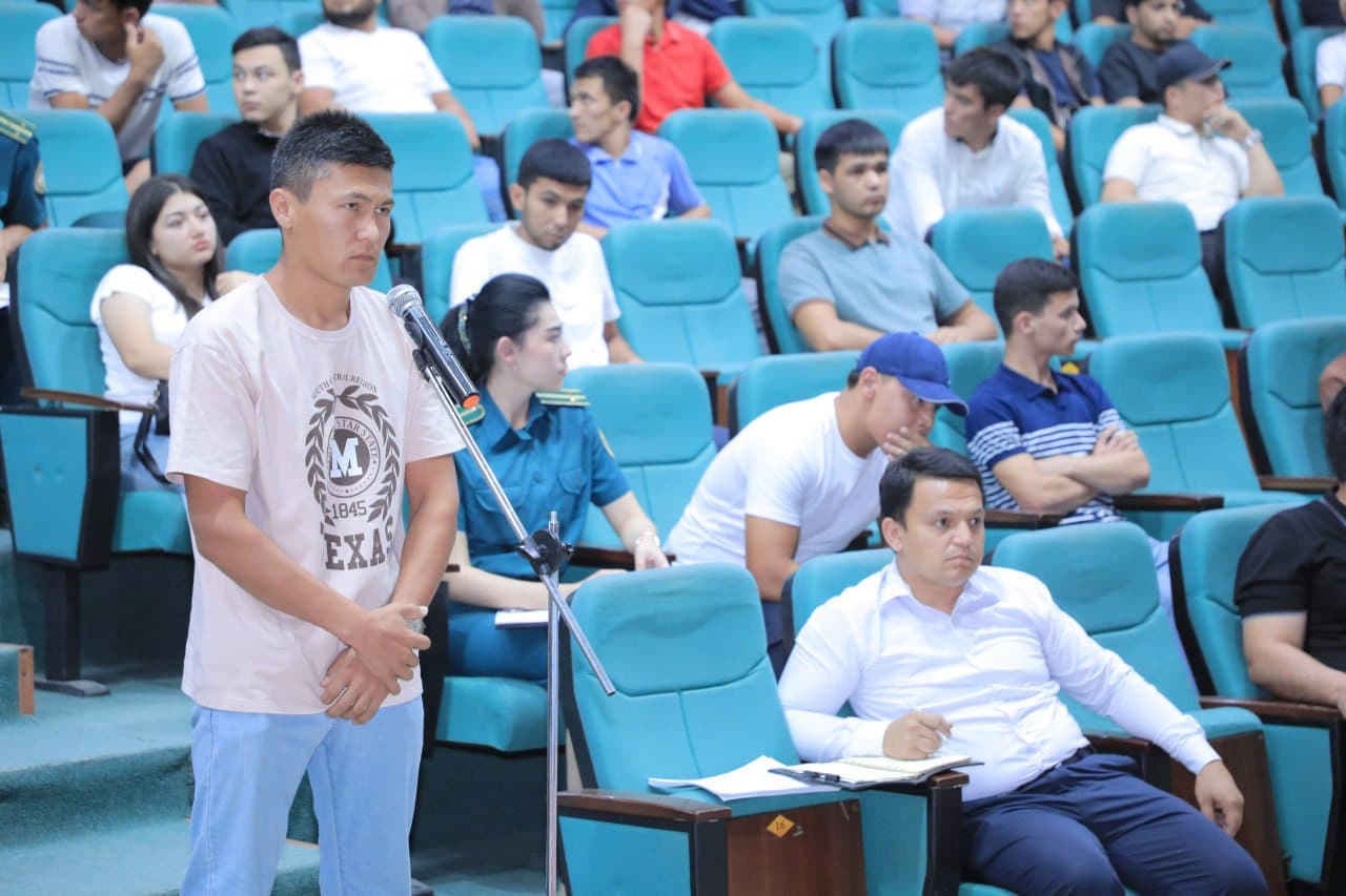 Начальник УВД Андижанской области провел встречу с молодежью, закрепленной за ним