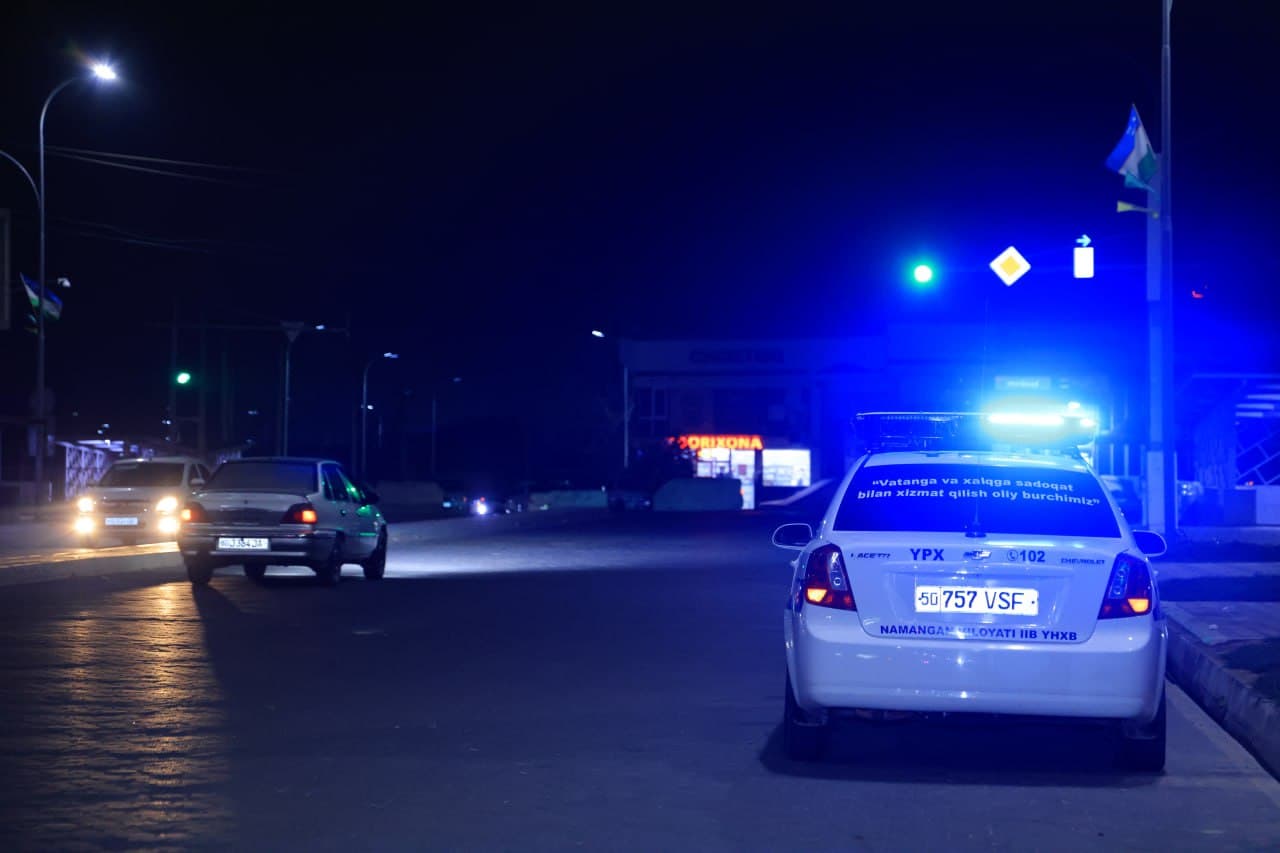 Namangan viloyati Chortoq tumanida ichki ishlar boʻlimi xodimlarining aholi tinchligi va hudud osoyishtaligini taʼminlash borasidagi tungi faoliyati oʻrganildi