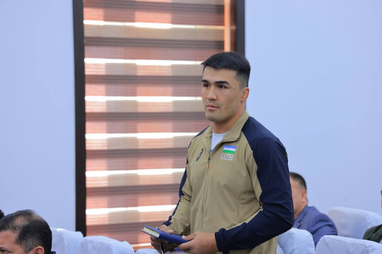 Руководством УВД Бухарской области проведена встреча с представителями областного отделения Ассоциации смешанных боевых искусств (MMA), тренерами и спортсменами