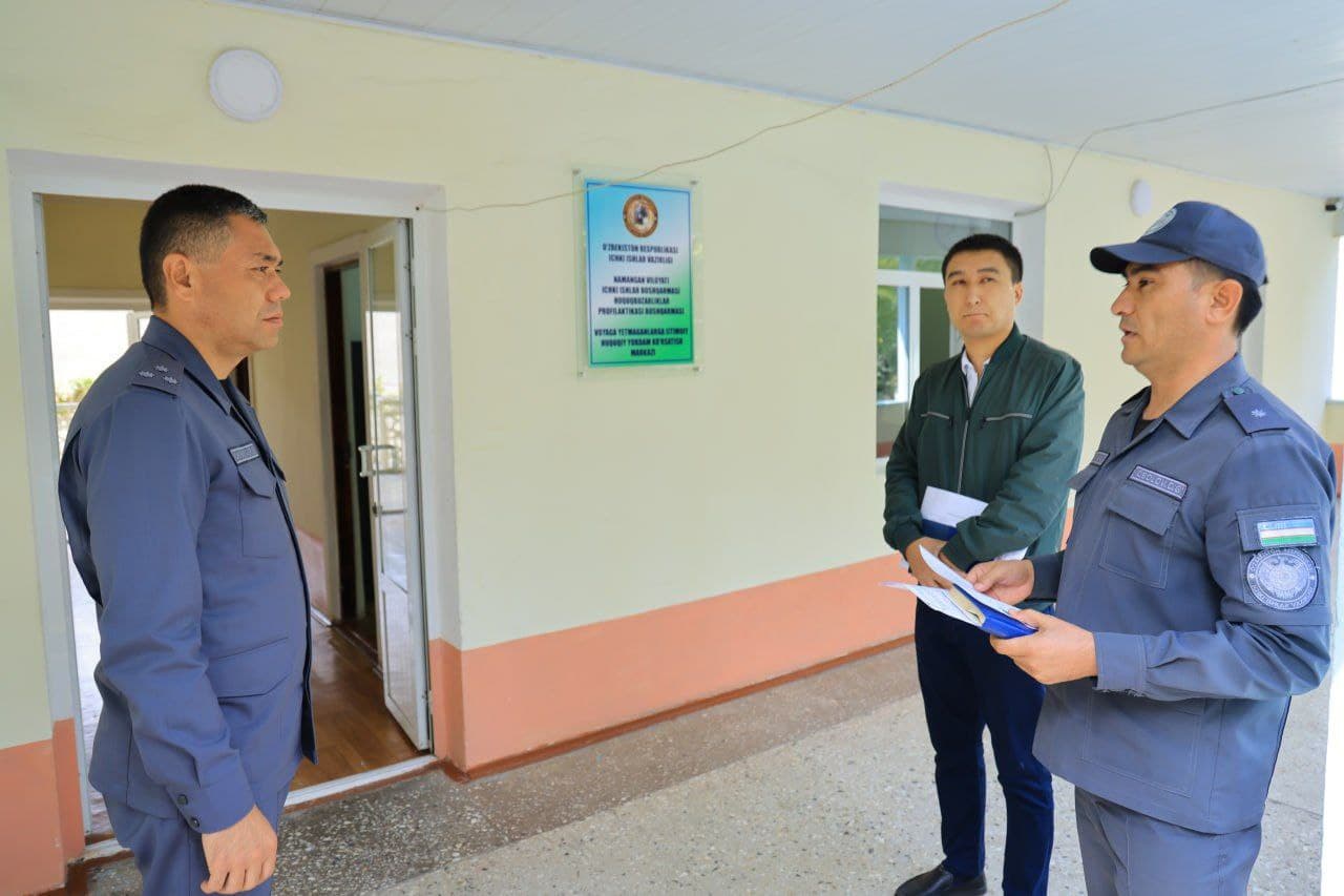 Наманган вилояти ИИБ раҳбарияти томонидан соҳавий хизмат ходимларининг фаолияти ўрганилмоқда