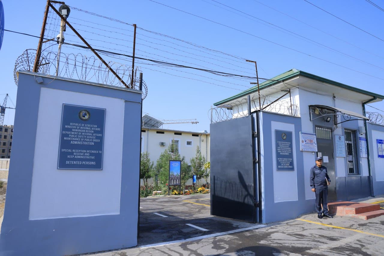 Наманган вилояти ИИБ раҳбарияти жамоат хавфсизлиги хизматининг бир қатор йўналишлари фаолиятини ўрганди