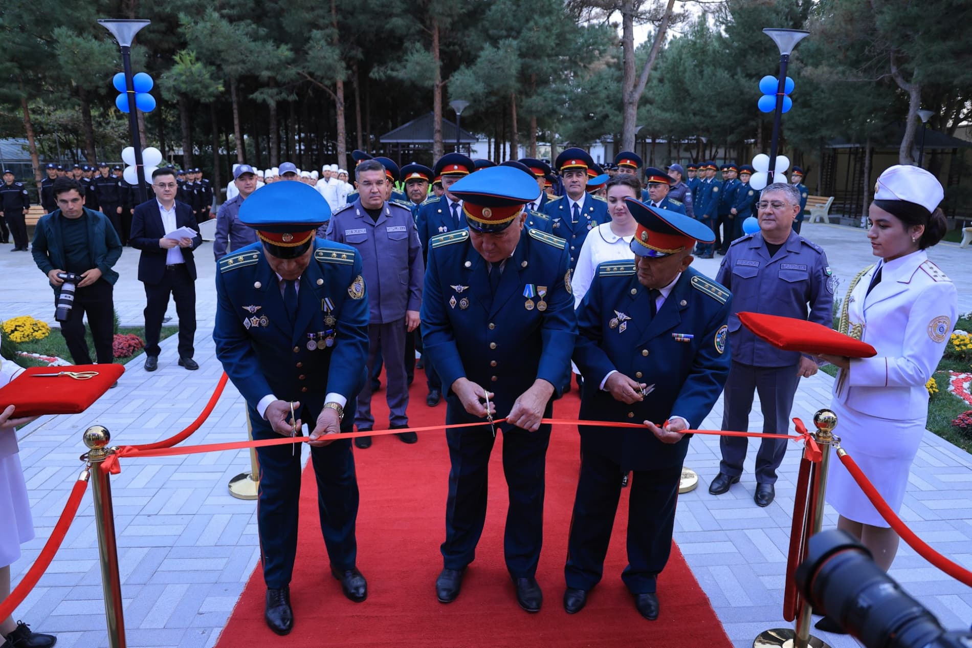 Здоровье сотрудников органов внутренних дел - залог эффективности службы. Капитально отремонтирован и сдан в эксплуатацию госпиталь при медицинском отделе УВД Бухарской области