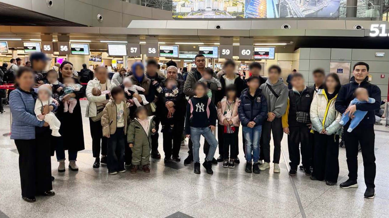 Хорижда қаровсиз қолган 20 нафар бола Ўзбекистонга қайтарилди