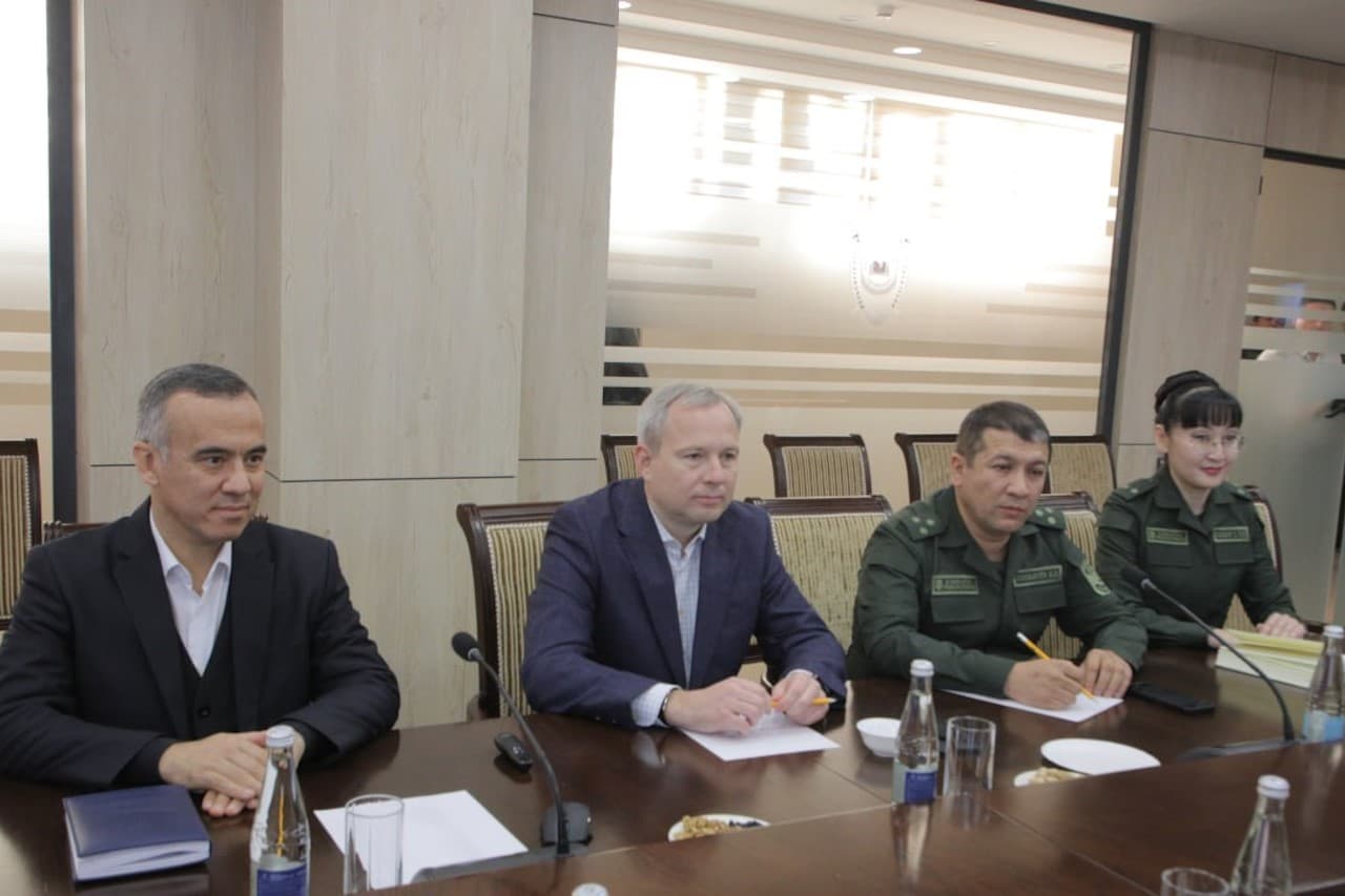 IIV Akademiyasi vakillari Huquqni muhofaza qilish akademiyasida yoʻlga qoʻyilgan ilgʻor yondashuvlar bilan tanishdi