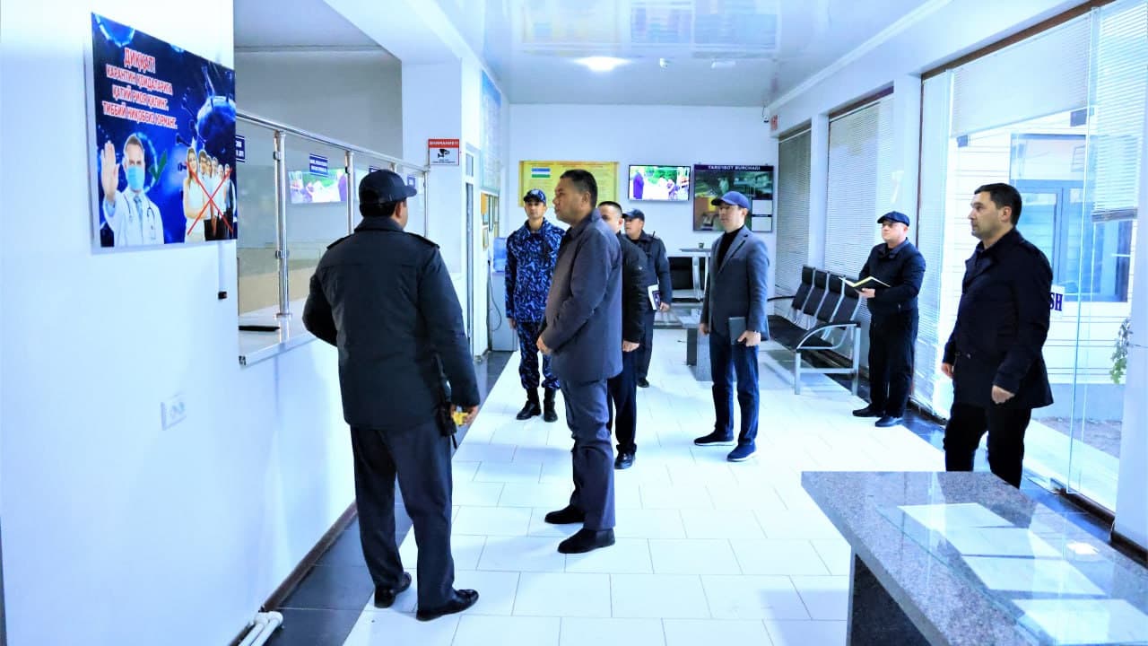 Namangan viloyati IIB boshligʻi Pop tumanidagi 6-sonli jazoni ijro etish koloniyasi faoliyati bilan tanishdi