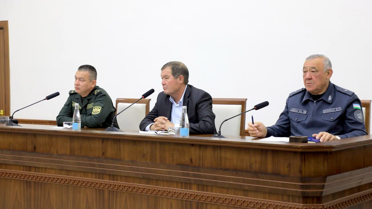 В Джизакской области обсуждены меры, осуществляемые в рамках "Месячника чистоты и порядка"
