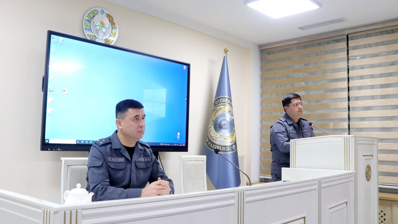 IIV Akademiyasida rahbar kadrlar salohiyatini oshirishga qaratilgan davra suhbati oʻtkazildi