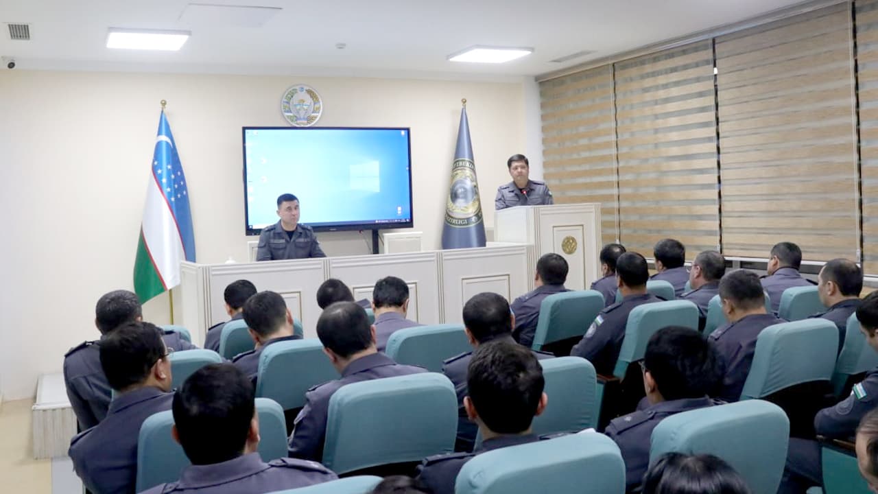 IIV Akademiyasida rahbar kadrlar salohiyatini oshirishga qaratilgan davra suhbati oʻtkazildi