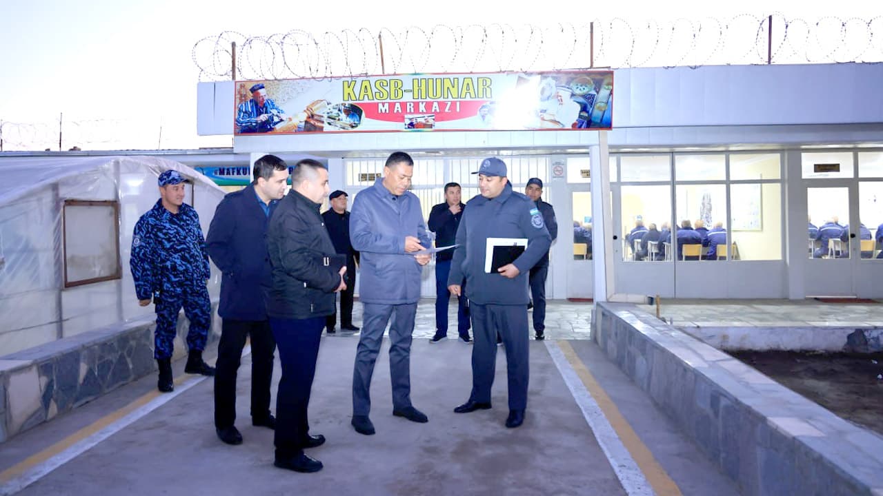Namangan viloyati IIB boshligʻi Pop tumanidagi 6-sonli jazoni ijro etish koloniyasi faoliyati bilan tanishdi
