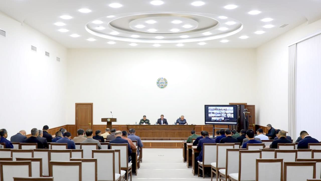 В Джизакской области обсуждены меры, осуществляемые в рамках "Месячника чистоты и порядка"