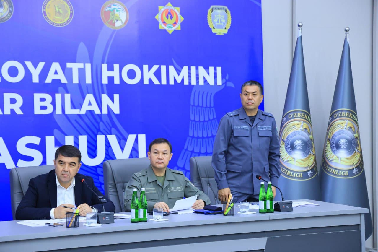 В Наманганской области состоялась встреча хокима и руководителей правоохранительных органов с молодежью