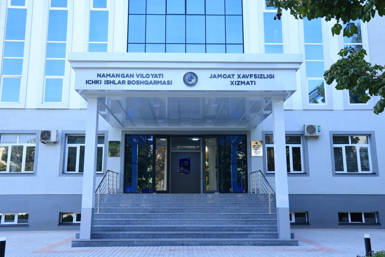 В Наманганской области состоялась встреча хокима и руководителей правоохранительных органов с молодежью