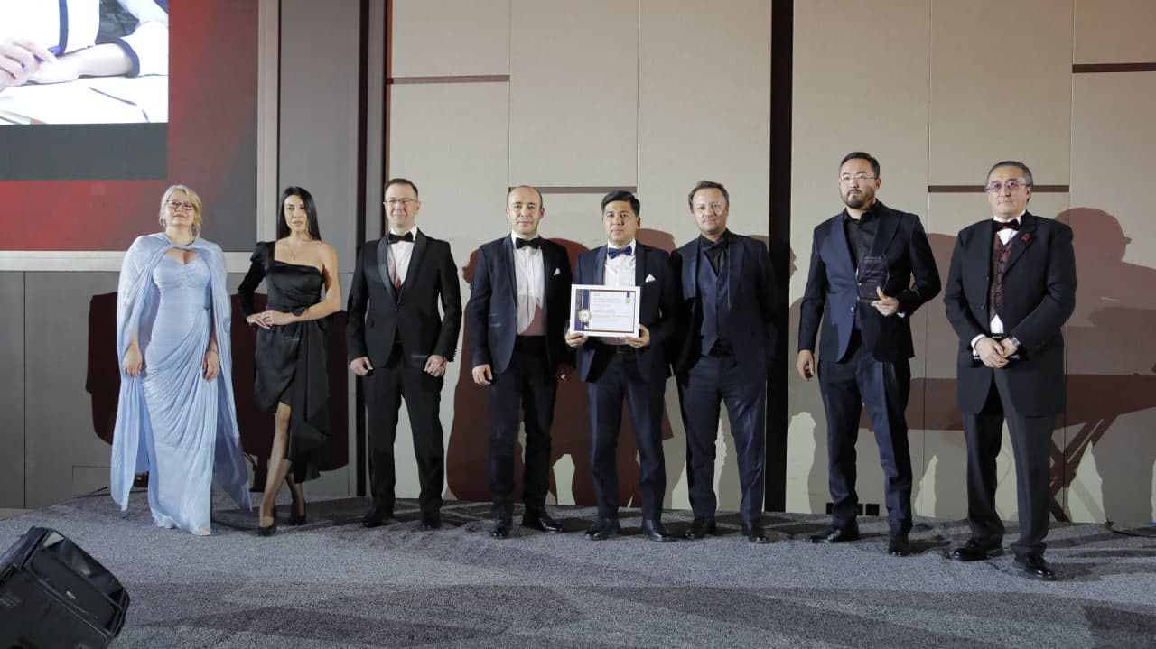 IIV TQD Kiberxavfsizlik markazi va UZCARD hamkorligida amalga oshirilgan loyiha “Yilning eng yaxshi taʼlim tashabbusi” sifatida eʼtirof etildi