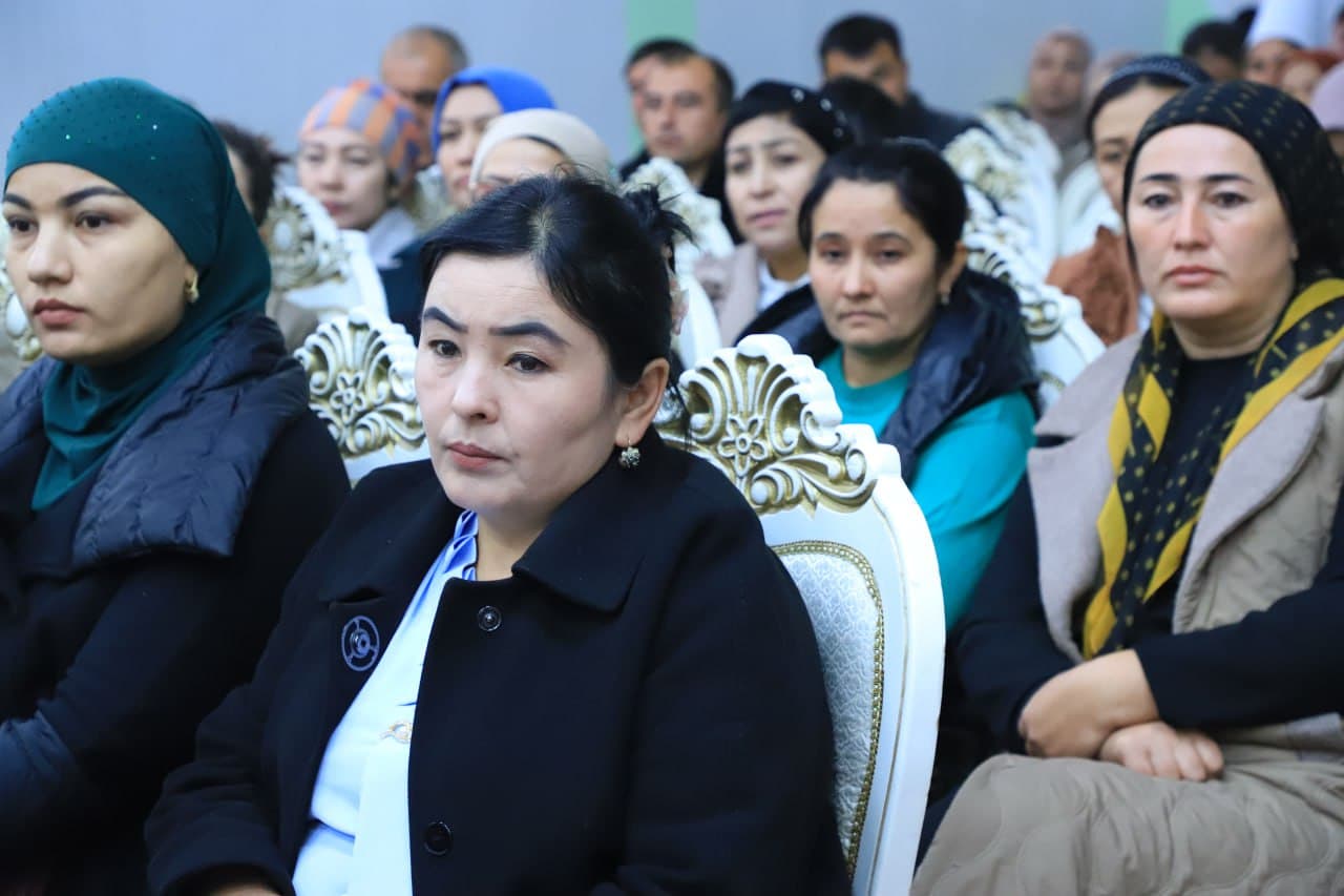 Fargʻona viloyati Toshloq tumanida “Kiberjinoyatchilikni oldini olish” mavzusida kengaytirilgan yigʻilish boʻlib oʻtdi