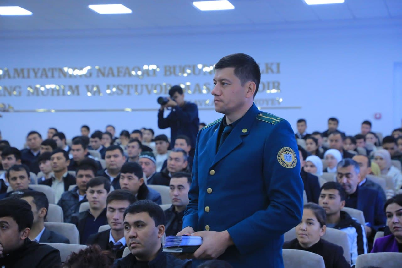 Namangan viloyatida axborot texnologiyalari yoʻnalishida faoliyat olib borayotgan yoshlar bilan uchrashuv oʻtkazildi