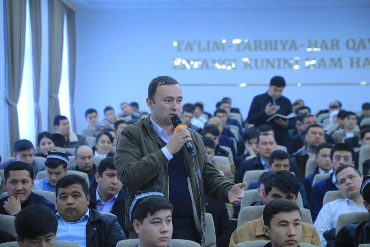 Namangan viloyatida axborot texnologiyalari yoʻnalishida faoliyat olib borayotgan yoshlar bilan uchrashuv oʻtkazildi