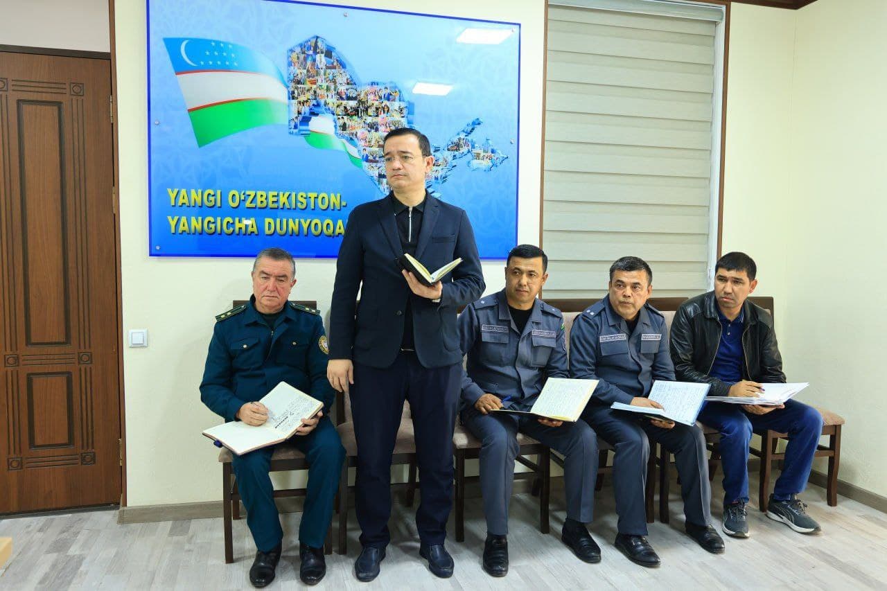 Namangan viloyati IIB binosida boshqarma rahbariyatining fuqarolar bilan navbatdagi shaxsiy qabuli oʻtkazildi