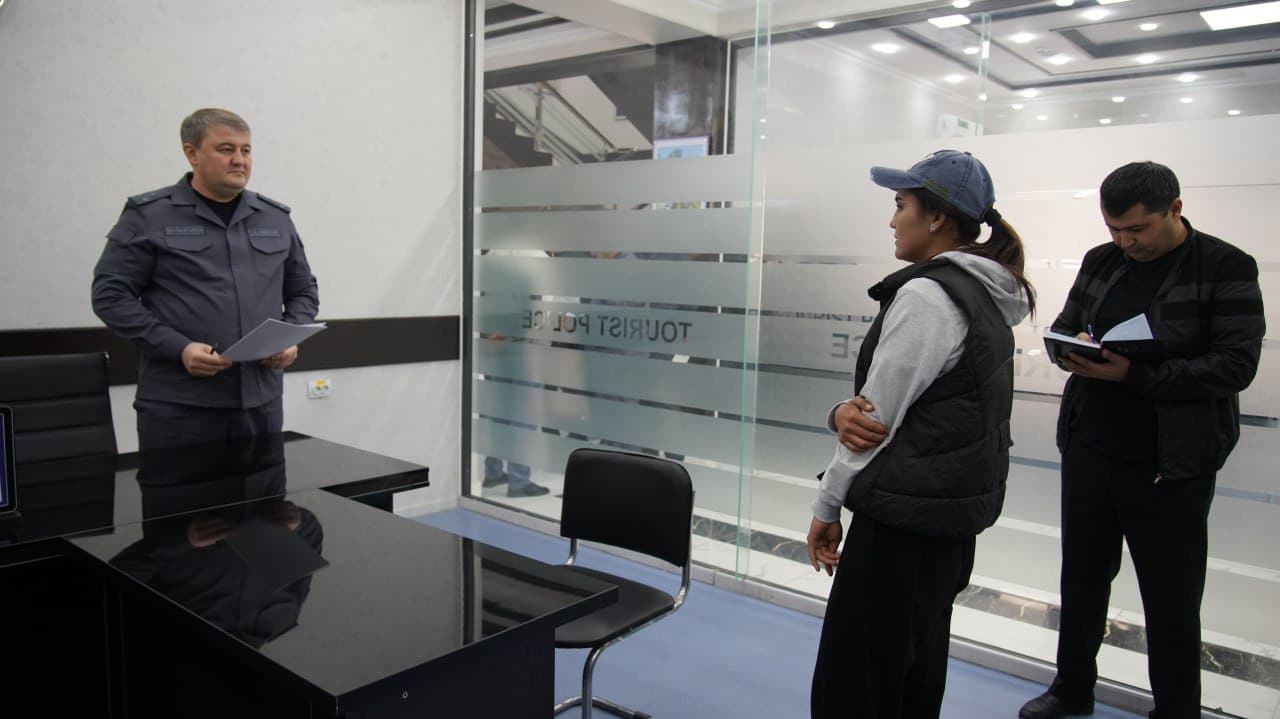 Surxondaryoda viloyat Ichki ishlar boshqarmasi hamda barcha shahar-tuman ichki ishlar organlari rahbarlarining aholi murojaatlarini oʻrganish maqsadida “Shaxsiy qabul”lari boʻlib oʻtdi