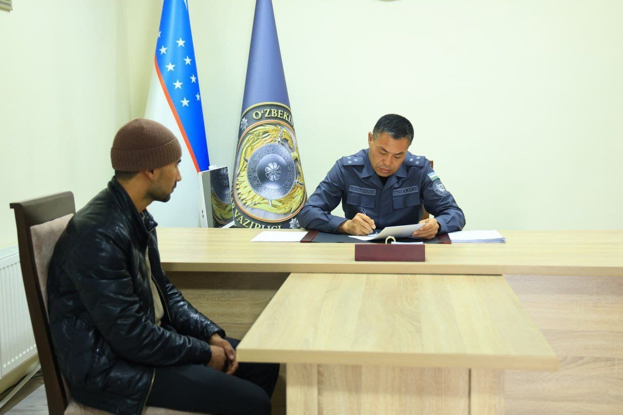 Namangan viloyati IIB binosida boshqarma rahbariyatining fuqarolar bilan navbatdagi shaxsiy qabuli oʻtkazildi