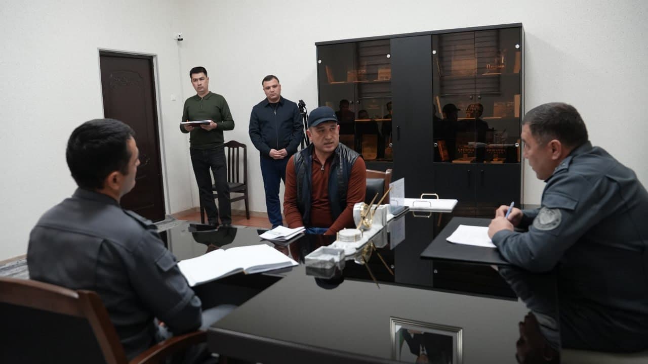 Navoiy viloyati IIB boshligʻining navbatdagi shaxsiy qabulida fuqarolarning yechim talab muammolari tinglandi