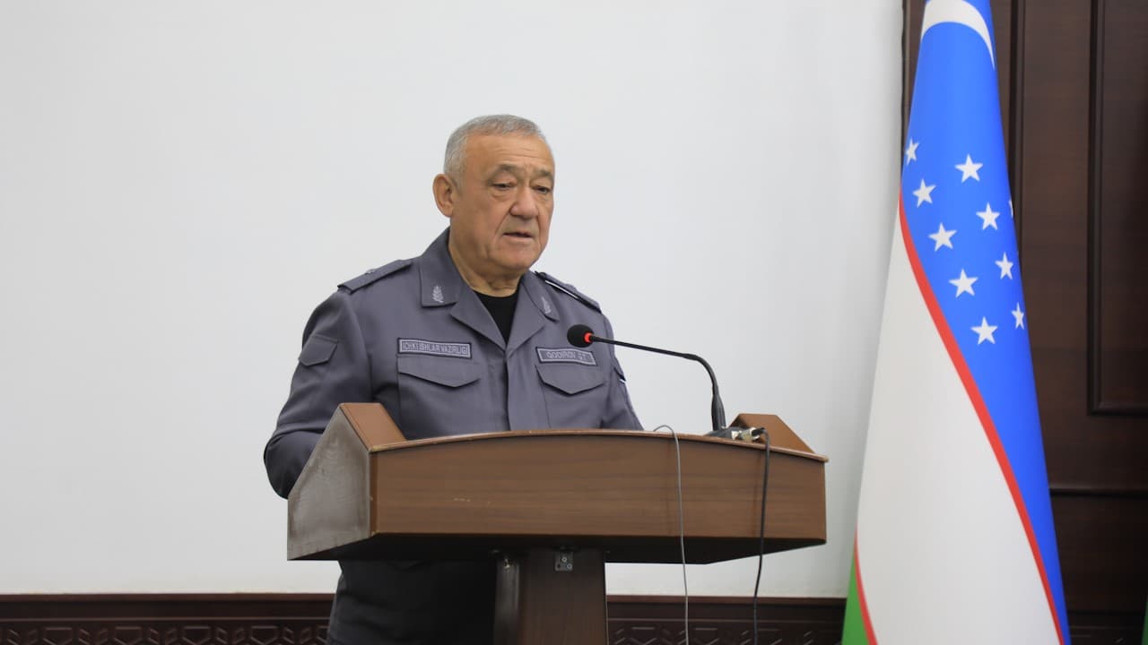 Jizzax viloyati ichki ishlar boshqarmasida xizmat intizomi va qonunchilik buzilishining oldini olishga bagʻishlangan yigʻilish oʻtkazildi