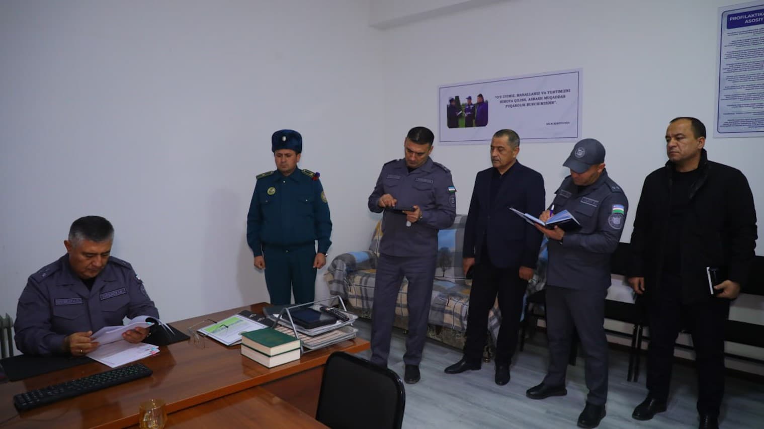Бухоро вилояти ИИБ раҳбарияти томонидан Шофирконда ижтимоий соҳа объектлари ва ички ишлар органлари фаолияти бўйича кенг қамровли ўрганиш ишлари ўтказилди