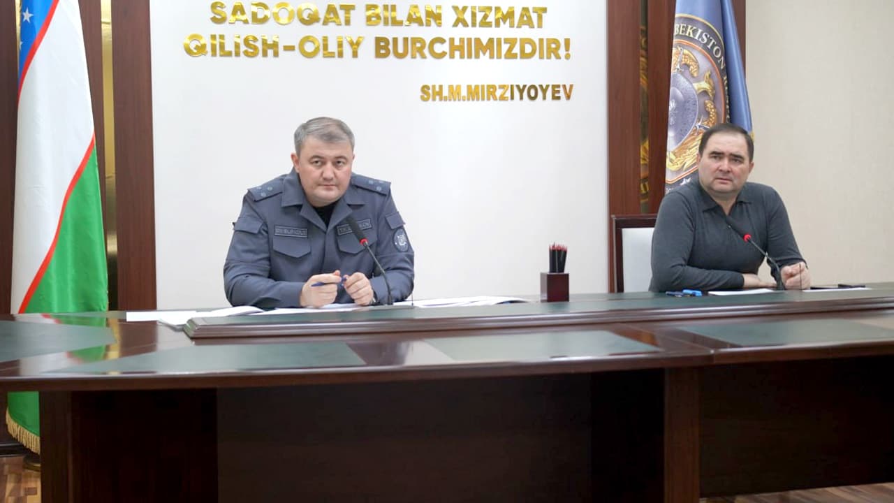 В Управлении внутренних дел Сурхандарьинской области состоялось оперативное видеоселекторное совещание, посвящённое вопросам проводимой работы в рамках подготовки к завершению текущего года