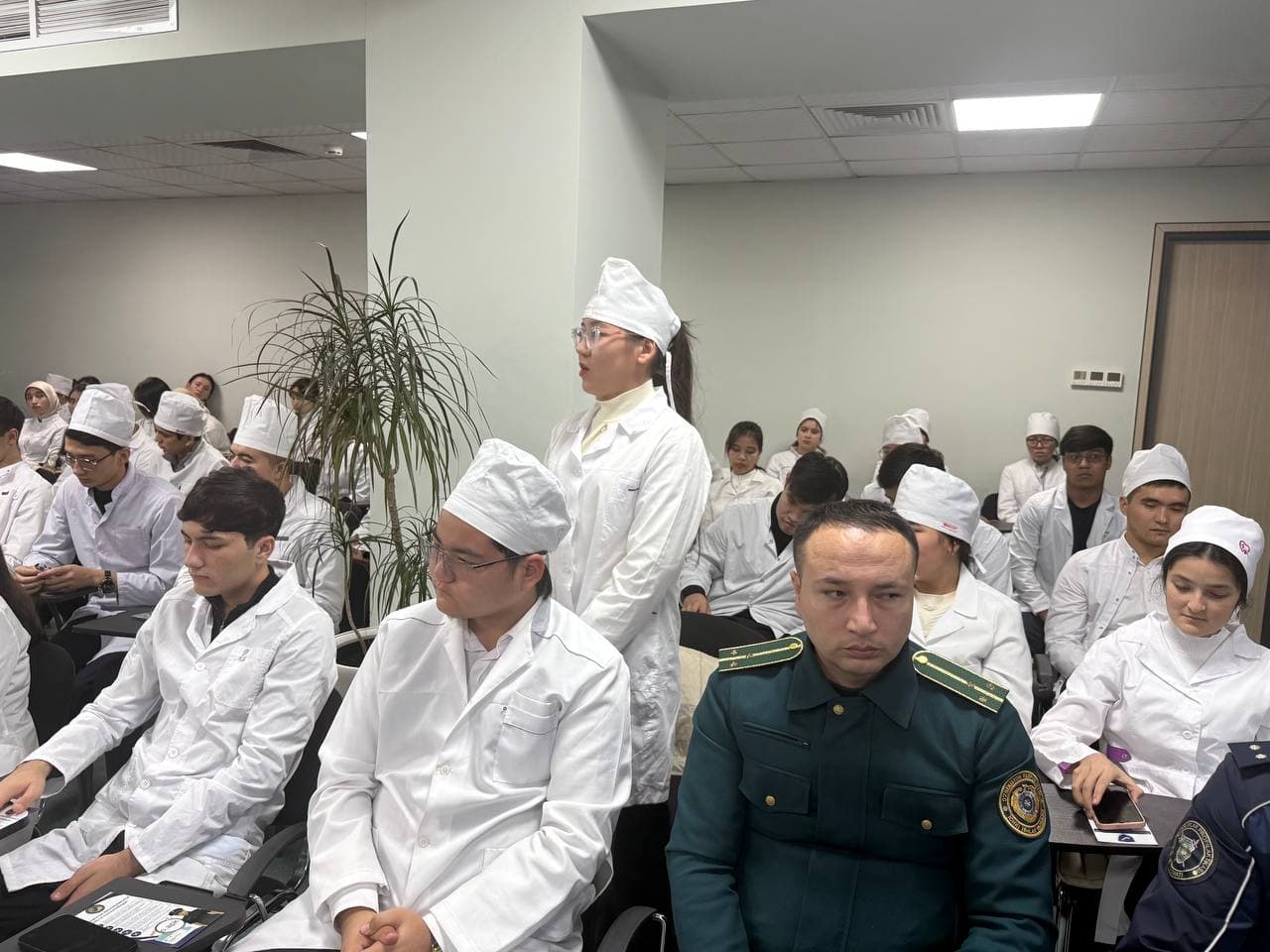 Тошкент давлат тиббиёт университети ва ИИВ Академияси ҳамкорлигида гиёҳвандлик ва жиноятчиликка қарши профилактика тадбири ўтказилди