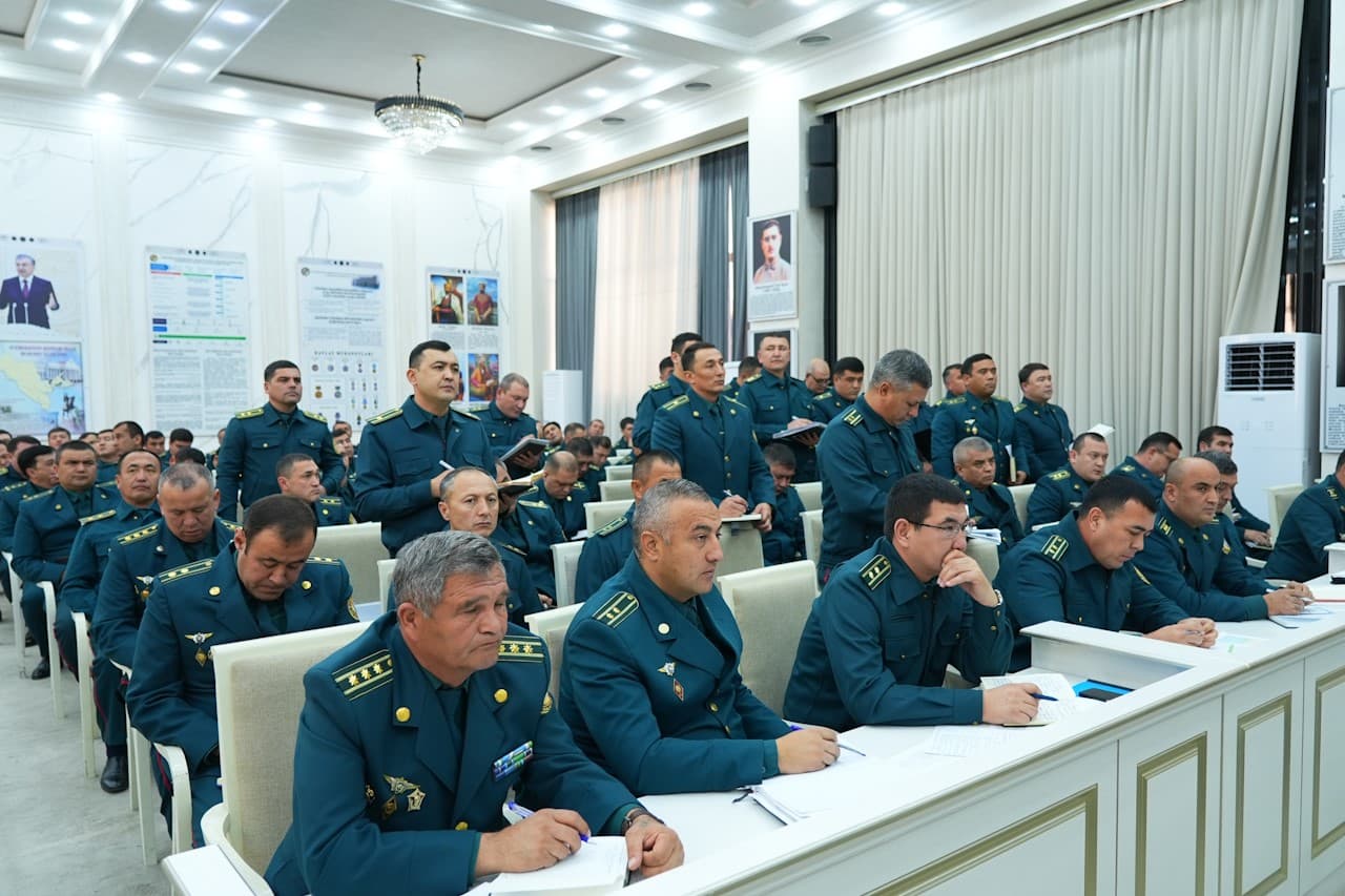 Fargʻona viloyat IIBda xizmat intizomi va qonuniylikni mustahkamlash mavzusida yigʻilish oʻtkazildi