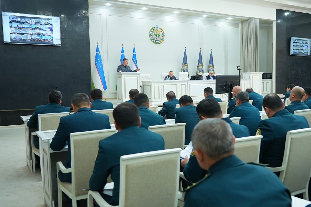 Fargʻona viloyat IIBda xizmat intizomi va qonuniylikni mustahkamlash mavzusida yigʻilish oʻtkazildi