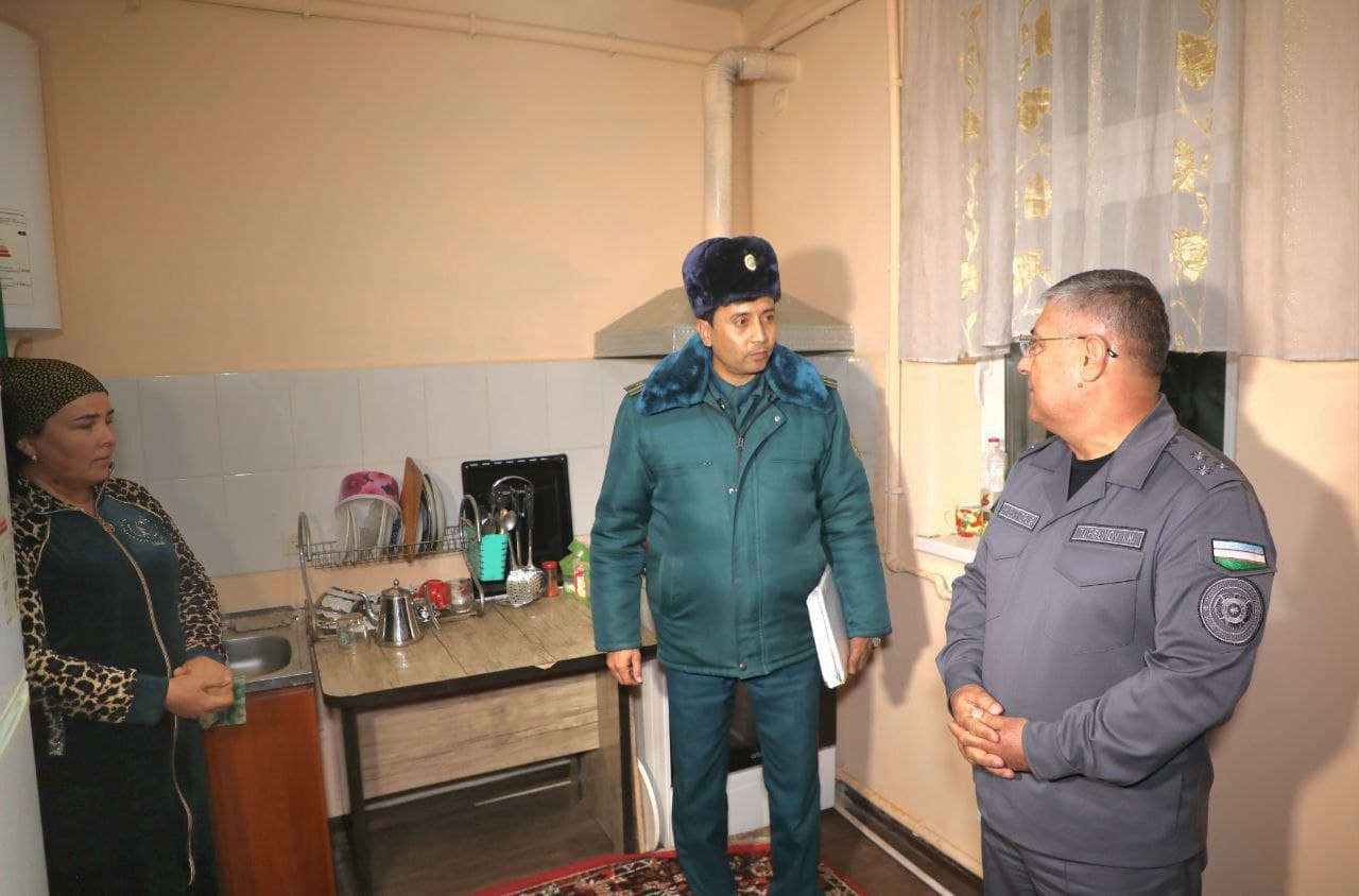 Начальник УВД Бухарской области изучил ночную деятельность по обеспечению общественного порядка в Пешкунском районе