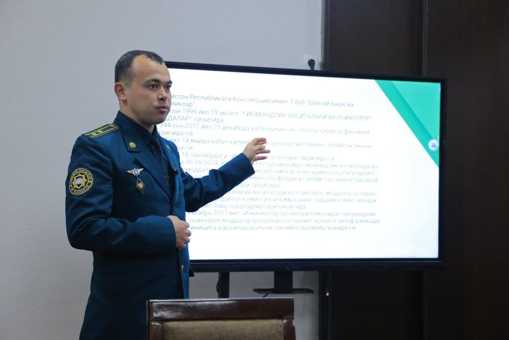 ИИВ ишчи гуруҳи томонидан ПФ-207-сон Фармон ижроси доирасида Бухорода профилактика инспекторлари учун гиёҳвандликка қарши кенг қамровли ўқув-амалий машғулотлар ташкил этилди