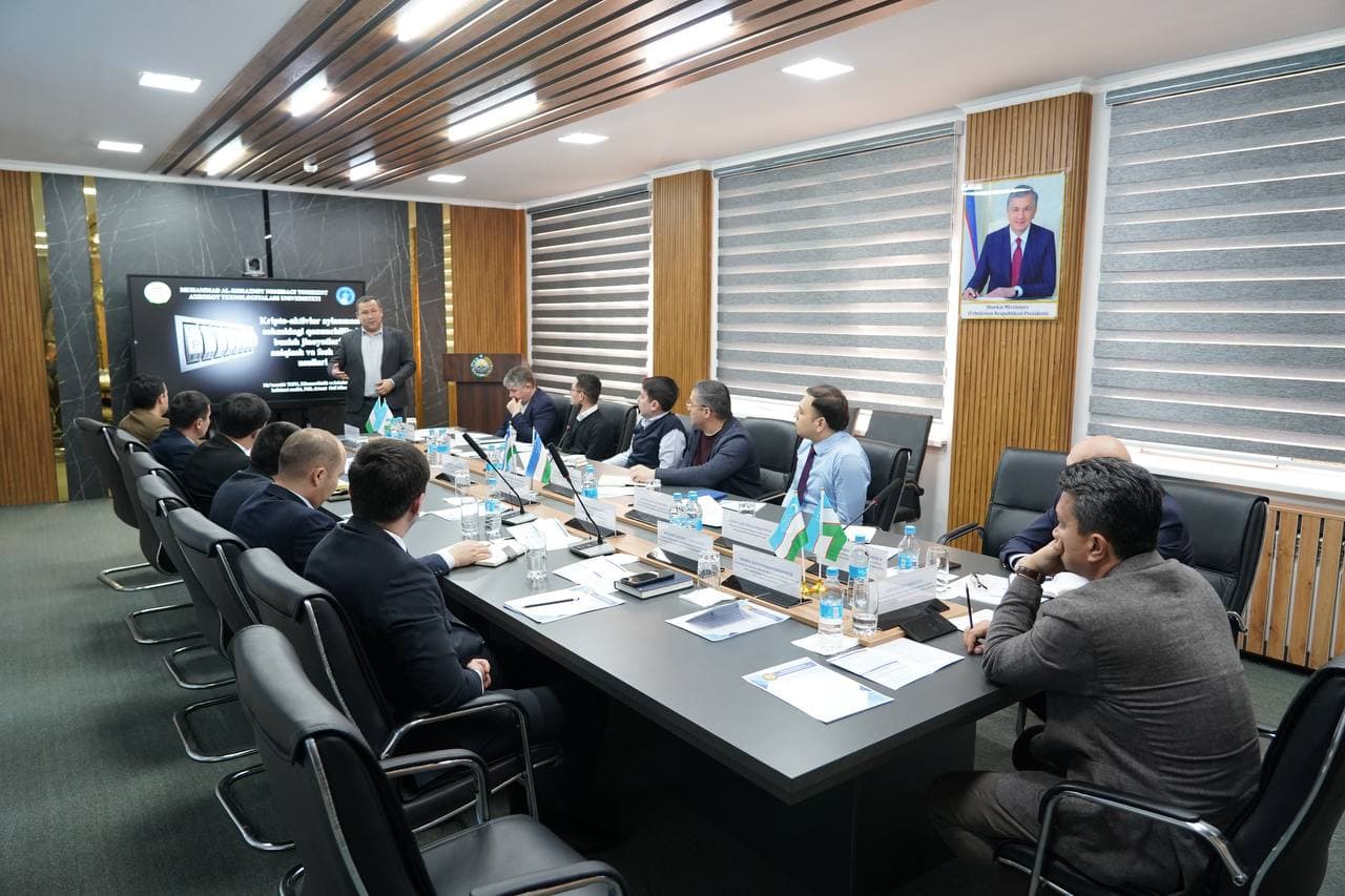 Актуальные вопросы борьбы с киберпреступностью в современной криминологии обсуждены с научно-практической точки зрения