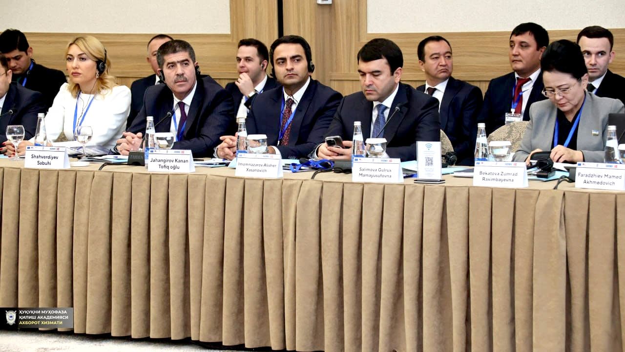 Современные вызовы и верховенство закона: в Академии проходит диалог глобальных экспертов